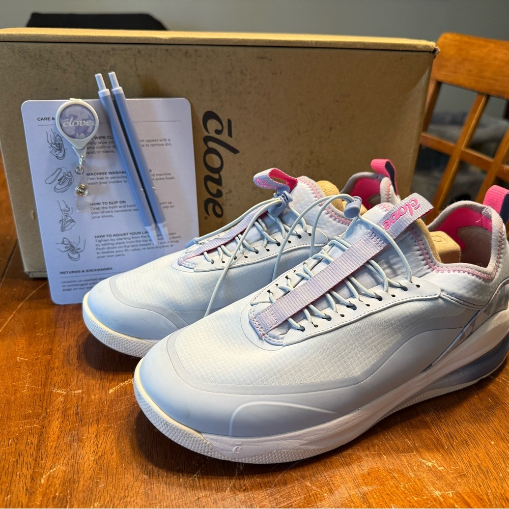 Clove Aeros - Arctic Ice/Indigo Multi/Knockout Pink Women’s Size 10